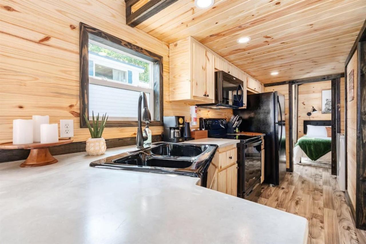 3 Bearly Working Luxury Tiny House Firepit Mins To Lake غنترسفيل المظهر الخارجي الصورة