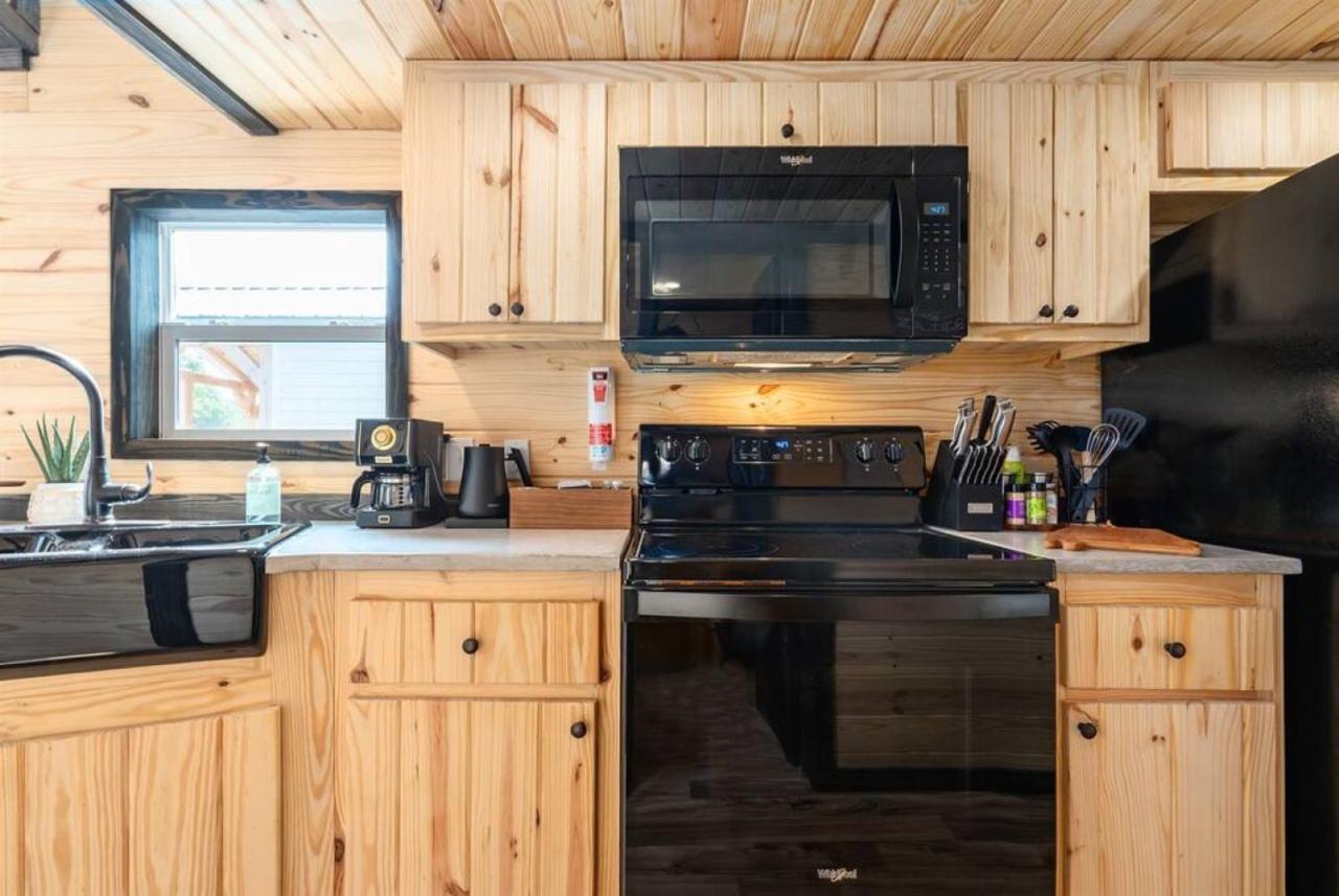 3 Bearly Working Luxury Tiny House Firepit Mins To Lake غنترسفيل المظهر الخارجي الصورة